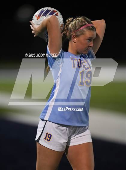 Thumbnail 1 in Lewisburg vs. Tupelo photogallery.
