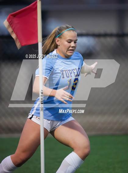 Thumbnail 2 in Lewisburg vs. Tupelo photogallery.