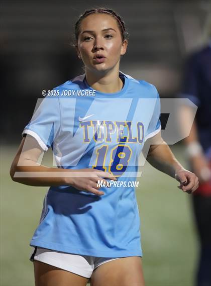 Thumbnail 2 in Lewisburg vs. Tupelo photogallery.
