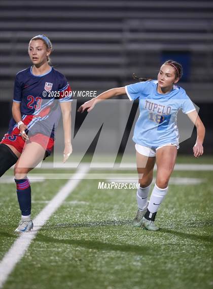Thumbnail 1 in Lewisburg vs. Tupelo photogallery.