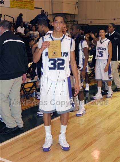 Thumbnail 1 in Franklin vs. Foothill (Hoops Classic 2009)  photogallery.