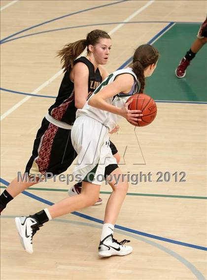 Thumbnail 2 in Poway vs. Clovis West (So Cal Holiday Prep Classic) photogallery.