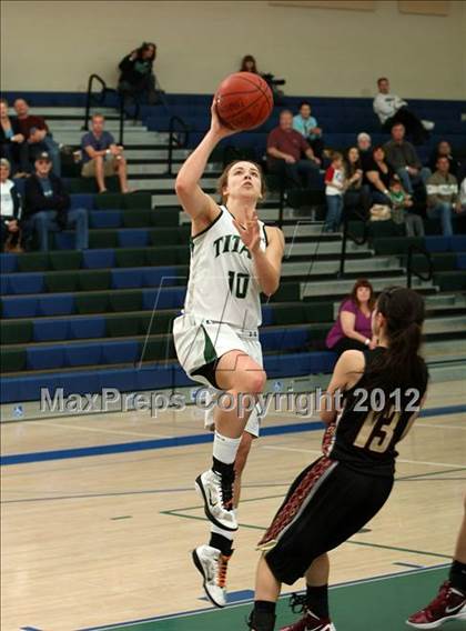 Thumbnail 3 in Poway vs. Clovis West (So Cal Holiday Prep Classic) photogallery.