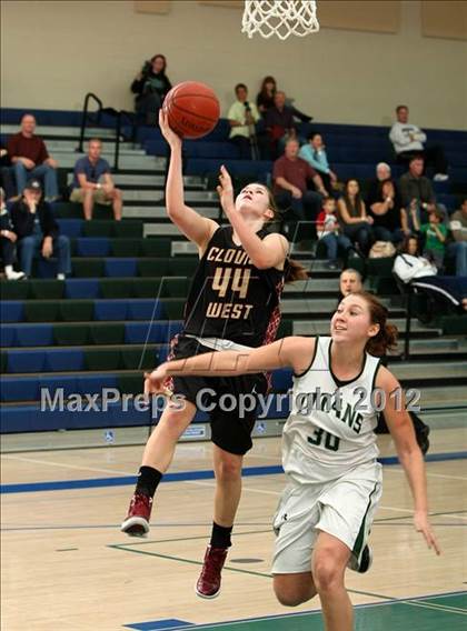 Thumbnail 2 in Poway vs. Clovis West (So Cal Holiday Prep Classic) photogallery.