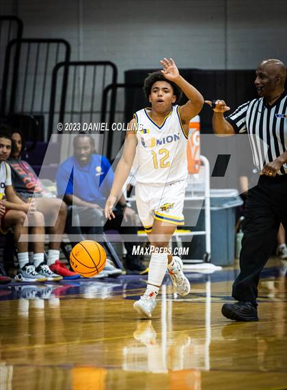 Thumbnail 1 in Casa Grande vs Hamilton (Fear The Hop) photogallery.