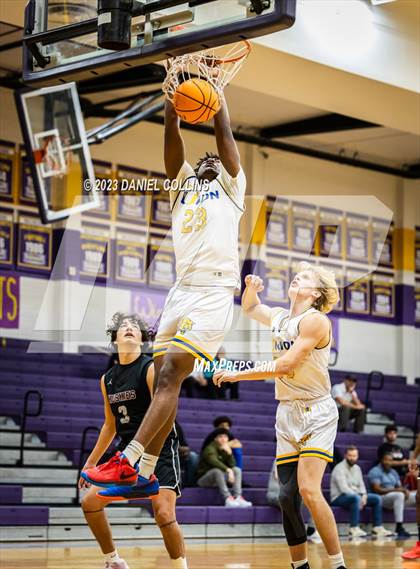 Thumbnail 3 in Casa Grande vs Hamilton (Fear The Hop) photogallery.