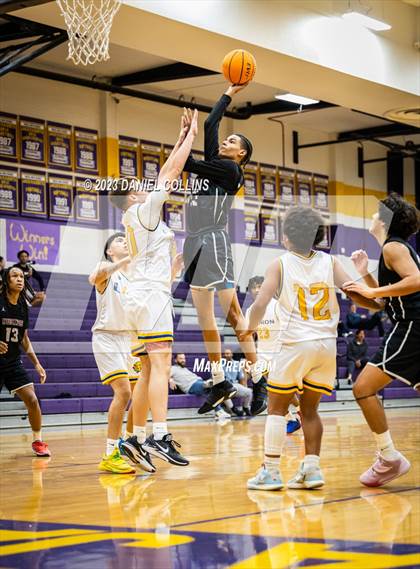 Thumbnail 1 in Casa Grande vs Hamilton (Fear The Hop) photogallery.