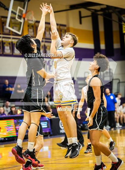 Thumbnail 3 in Casa Grande vs Hamilton (Fear The Hop) photogallery.