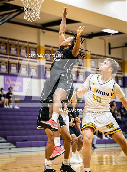 Thumbnail 1 in Casa Grande vs Hamilton (Fear The Hop) photogallery.