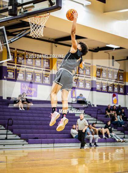 Thumbnail 2 in Casa Grande vs Hamilton (Fear The Hop) photogallery.