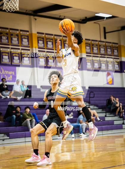 Thumbnail 2 in Casa Grande vs Hamilton (Fear The Hop) photogallery.