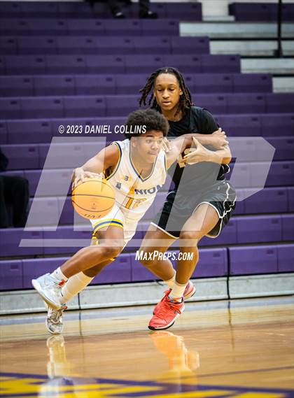 Thumbnail 1 in Casa Grande vs Hamilton (Fear The Hop) photogallery.