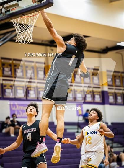 Thumbnail 1 in Casa Grande vs Hamilton (Fear The Hop) photogallery.