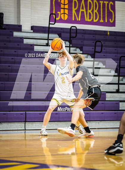 Thumbnail 2 in Casa Grande vs Hamilton (Fear The Hop) photogallery.