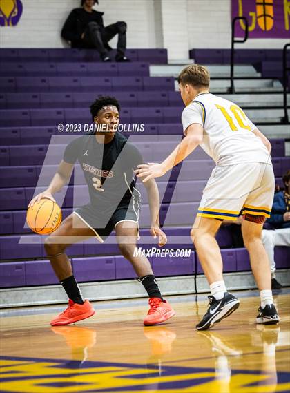 Thumbnail 2 in Casa Grande vs Hamilton (Fear The Hop) photogallery.
