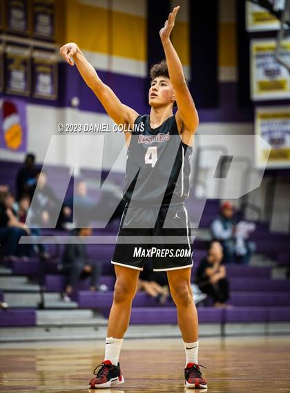 Thumbnail 2 in Casa Grande vs Hamilton (Fear The Hop) photogallery.