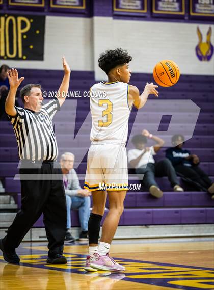 Thumbnail 3 in Casa Grande vs Hamilton (Fear The Hop) photogallery.