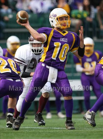 Thumbnail 3 in Clyde-Savannah vs. Caledonia-Mumford (Section V Class DD Semifinal) photogallery.