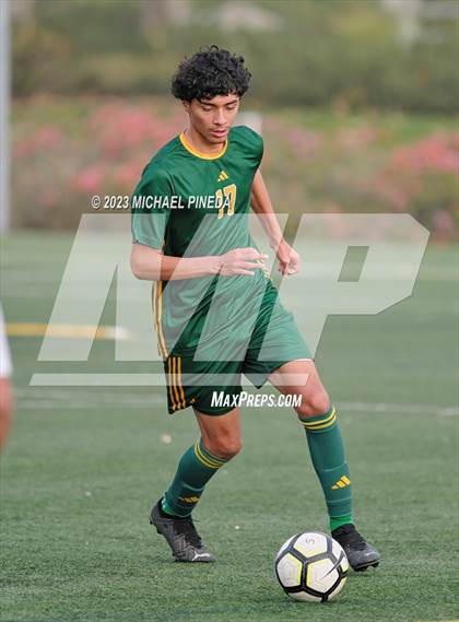 Thumbnail 2 in Santiago vs Saddleback (Hawks Invitational) photogallery.