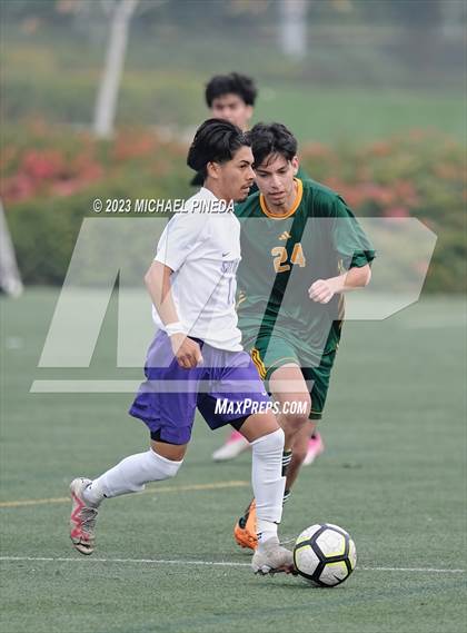 Thumbnail 2 in Santiago vs Saddleback (Hawks Invitational) photogallery.