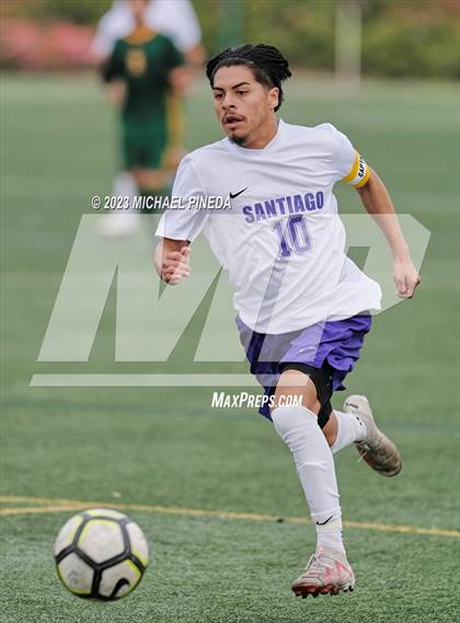 Thumbnail 2 in Santiago vs Saddleback (Hawks Invitational) photogallery.