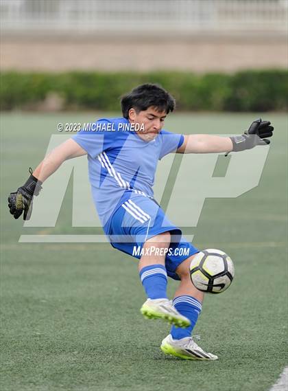 Thumbnail 3 in Santiago vs Saddleback (Hawks Invitational) photogallery.