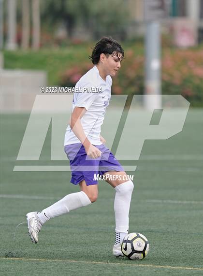 Thumbnail 2 in Santiago vs Saddleback (Hawks Invitational) photogallery.