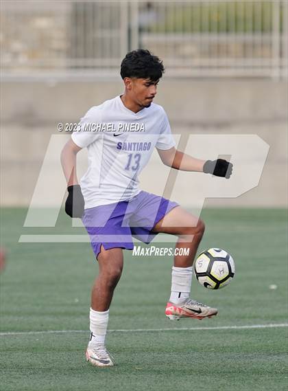 Thumbnail 2 in Santiago vs Saddleback (Hawks Invitational) photogallery.