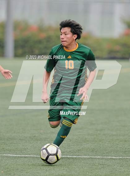 Thumbnail 2 in Santiago vs Saddleback (Hawks Invitational) photogallery.