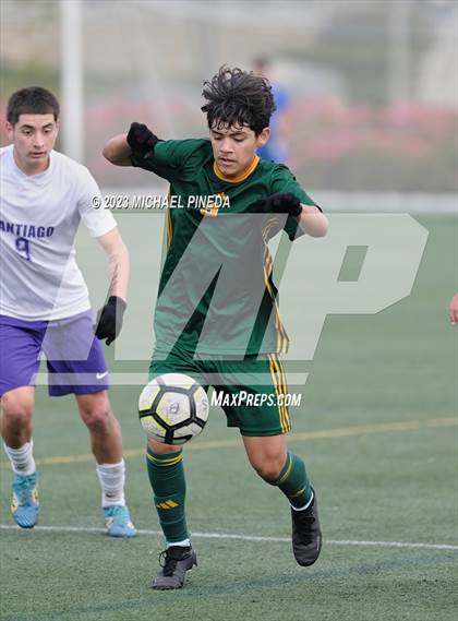 Thumbnail 2 in Santiago vs Saddleback (Hawks Invitational) photogallery.