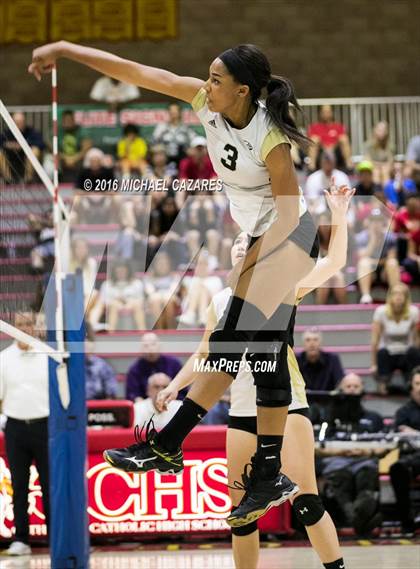 Thumbnail 2 in Olympian vs. Mt. Carmel (CIF SDS Division II Championship) photogallery.