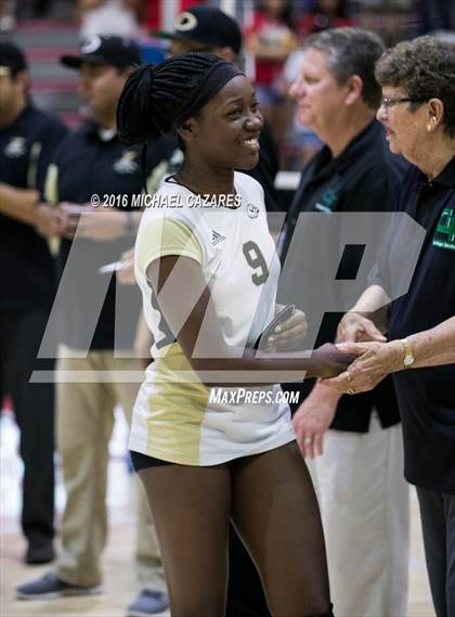 Thumbnail 2 in Olympian vs. Mt. Carmel (CIF SDS Division II Championship) photogallery.