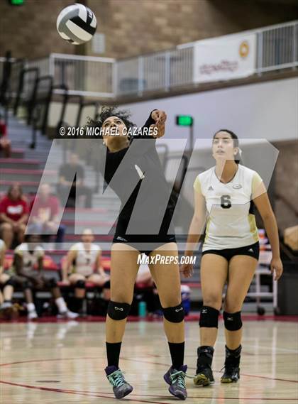 Thumbnail 1 in Olympian vs. Mt. Carmel (CIF SDS Division II Championship) photogallery.