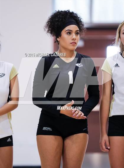 Thumbnail 1 in Olympian vs. Mt. Carmel (CIF SDS Division II Championship) photogallery.