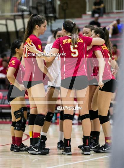 Thumbnail 2 in Olympian vs. Mt. Carmel (CIF SDS Division II Championship) photogallery.