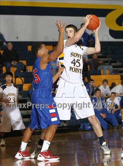 Thumbnail 2 in Leander @ Stony Point photogallery.