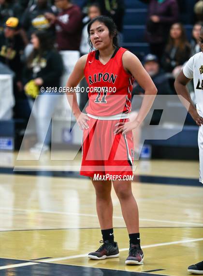 Thumbnail 1 in Ripon vs Lathrop (CIF SJS D4 Playoff) photogallery.