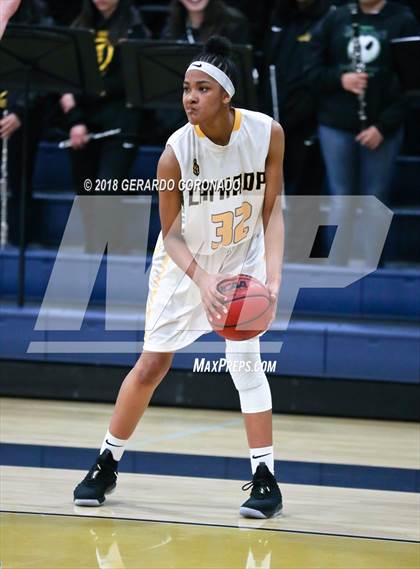Thumbnail 3 in Ripon vs Lathrop (CIF SJS D4 Playoff) photogallery.