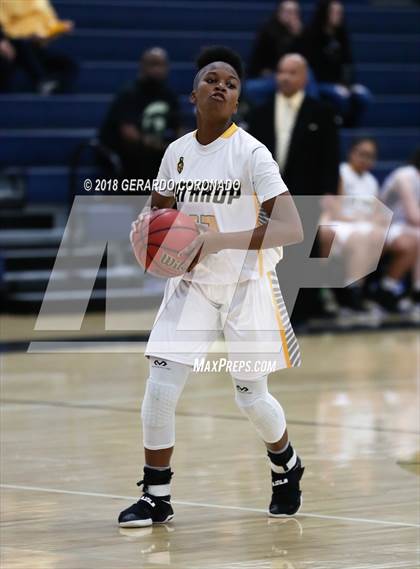 Thumbnail 1 in Ripon vs Lathrop (CIF SJS D4 Playoff) photogallery.