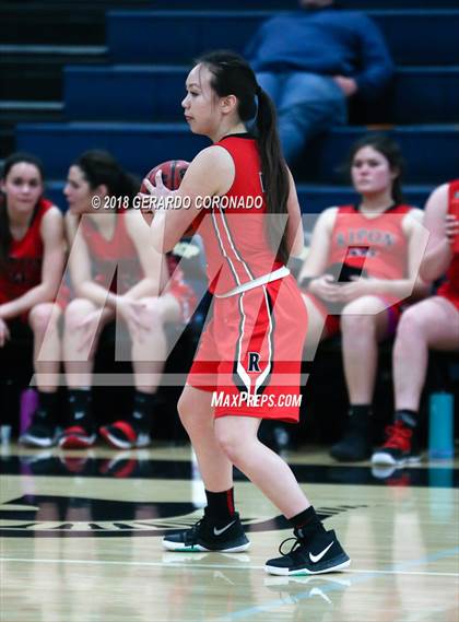 Thumbnail 2 in Ripon vs Lathrop (CIF SJS D4 Playoff) photogallery.