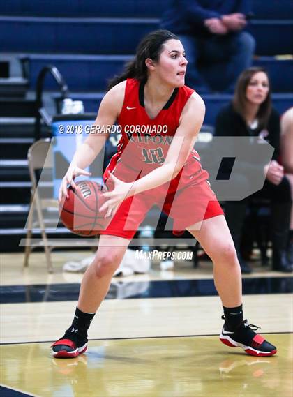 Thumbnail 2 in Ripon vs Lathrop (CIF SJS D4 Playoff) photogallery.