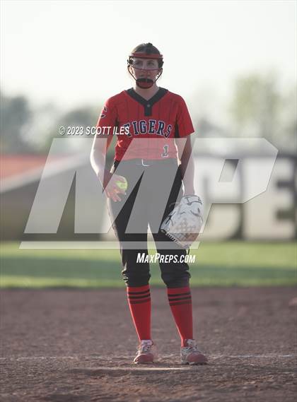 Thumbnail 3 in Circleville @ Amanda-Clearcreek photogallery.