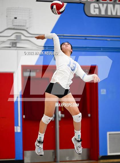 Thumbnail 2 in San Mateo @ Hillsdale (CIF-CCS D2 Quarterfinal) photogallery.