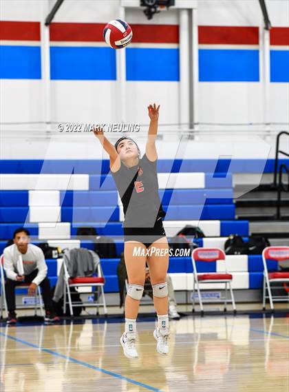 Thumbnail 2 in San Mateo @ Hillsdale (CIF-CCS D2 Quarterfinal) photogallery.