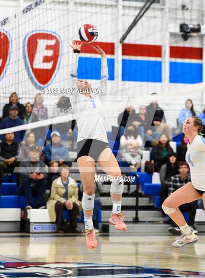 Thumbnail 1 in San Mateo @ Hillsdale (CIF-CCS D2 Quarterfinal) photogallery.
