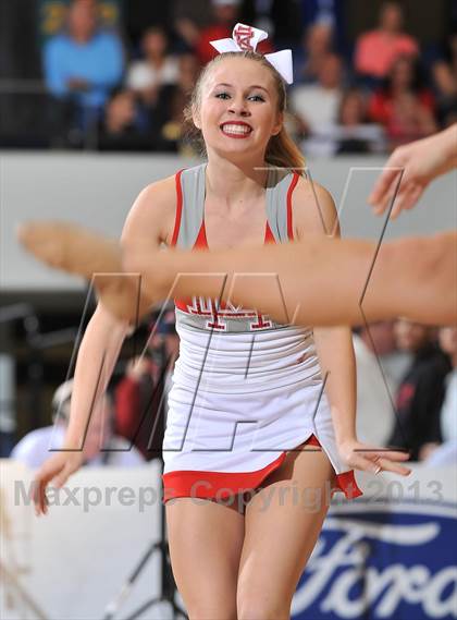 Thumbnail 3 in Mater Dei vs. Etiwanda (CIF SS DIV 1AA Final) photogallery.