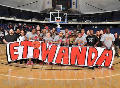 Thumbnail 2 in Mater Dei vs. Etiwanda (CIF SS DIV 1AA Final) photogallery.