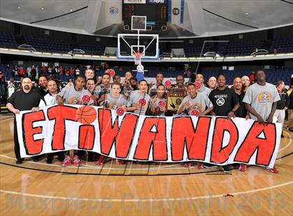 Thumbnail 1 in Mater Dei vs. Etiwanda (CIF SS DIV 1AA Final) photogallery.