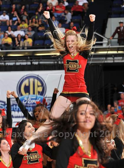 Thumbnail 2 in Mater Dei vs. Etiwanda (CIF SS DIV 1AA Final) photogallery.