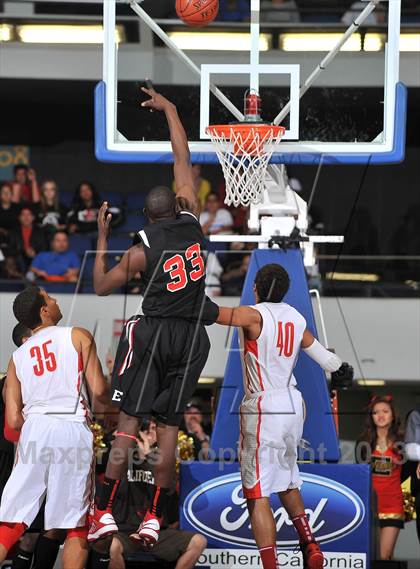 Thumbnail 1 in Mater Dei vs. Etiwanda (CIF SS DIV 1AA Final) photogallery.